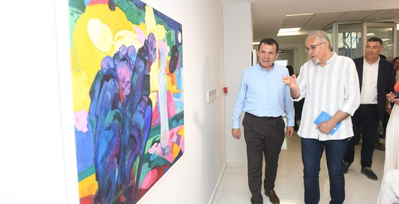 Onay Akbaş’ın kişisel resim sergisi Yenişehir’de açıldı