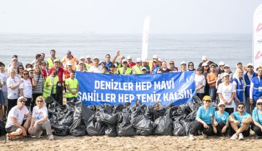 SAHİL TEMİZLİĞİ ETKİNLİĞİ ANAMUR’DAN AKDENİZ İLÇESİNE UZANDI
