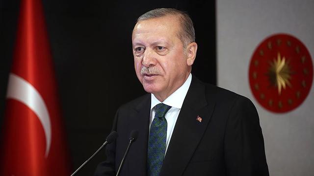 Cumhurbaşkanı Erdoğan’dan Yunanca tweet: Yunanistan pişman olacağı söylemlerden uzak durmalı