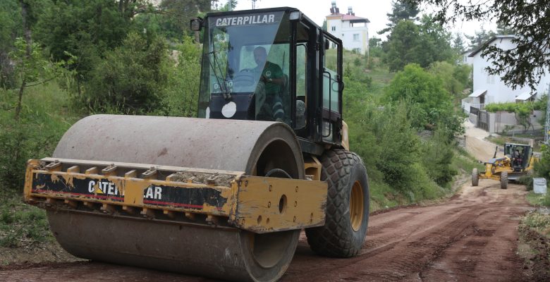 TOROSLAR BELEDİYESİNDEN YAYLA YOLLARINA BAKIM