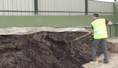 TOROSLAR BELEDİYESİ, ORGANİK ATIKLARI GÜBREYE DÖNÜŞTÜRÜYOR