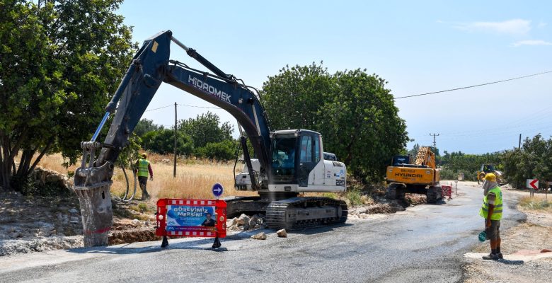 MESKİ, NARLIKUYU MAHALLESİ’NDE BAŞLATTIĞI İÇMESUYU HATTI ÇALIŞMALARINA DEVAM EDİYOR