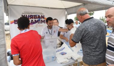 Yenişehir Belediyesinden kurbanlık kesim yerlerinde yoğun mesai Yenişehir Belediyesinden kurbanlık kesim yerlerinde yoğun mesai