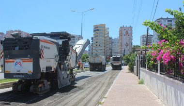 MERSİN BÜYÜKŞEHİR, VİRANŞEHİR MAHALLESİ CENGİZ TOPEL CADDESİ’Nİ YENİ GÖRÜNÜME KAVUŞTURUYOR MERSİN BÜYÜKŞEHİR, VİRANŞEHİR MAHALLESİ CENGİZ TOPEL CADDESİ’Nİ YENİ GÖRÜNÜME KAVUŞTURUYOR