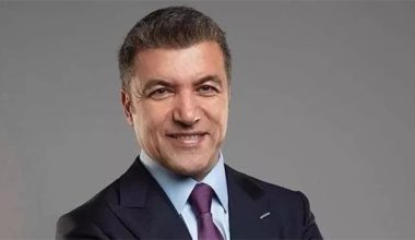 Gazeteci İsmail Küçükkaya, Halk TV’ye geçti
