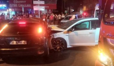 Mersin’de trafik kazası: 1 Kadın öldü, 4 yaralı
