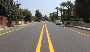 ADANALIOĞLU AKDENİZ CADDESİ’NDE YOL VE KALDIRIM ÇALIŞMALARI TAMAMLANDI