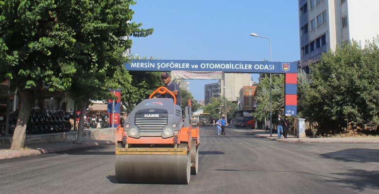 MERKEZDE VE KIRSALDA YOL ÇALIŞMALARINA DEVAM