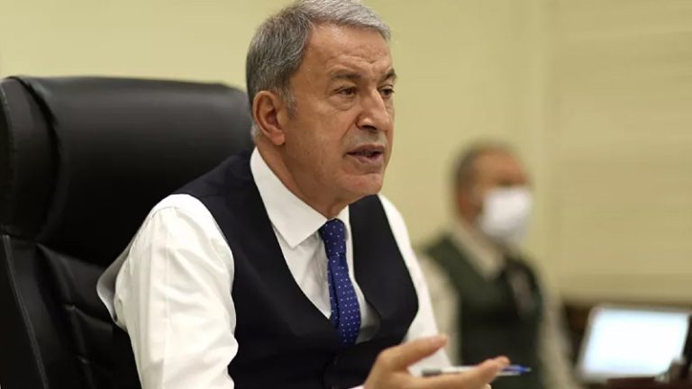Milli Savunma Bakanı Akar’dan Yunan mevkidaşına: Bu kafayla giderlerse yüzme bilmek işlerine çok yarayacak gibi