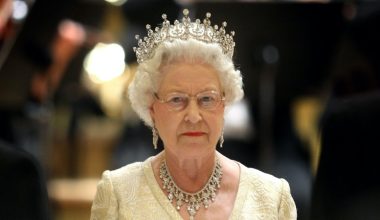 BİR DÖNEM KAPANDI ”Buckingham Sarayı: Kraliçe II. Elizabeth hayatını kaybetti”