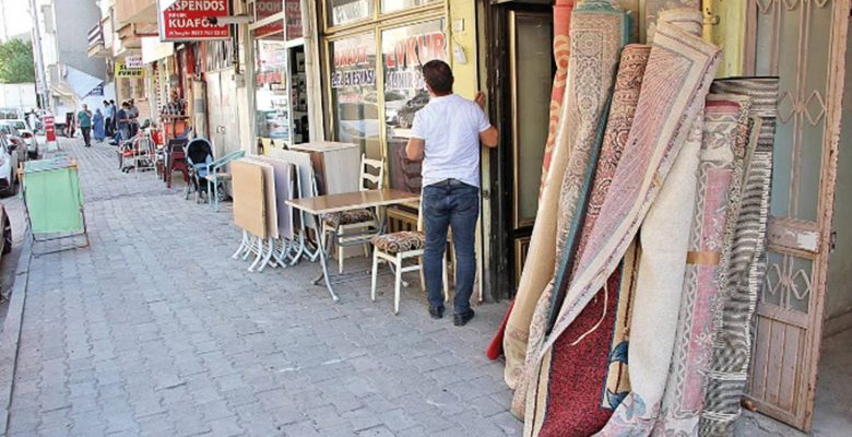 Sıfır eşya öğrenci için hayal oldu; “Spotçudan ev kurma bedeli önceki yıllara göre üçe katlandı”