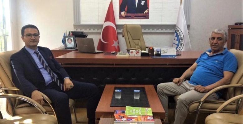Mersin Gençlik ve Spor İl Müdürü Ökkeş Demir’i  ASKF Başkanı Mithat Ertaş’ı ziyaret etti.