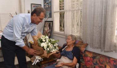 BAŞKAN SEÇER’DEN, PROF. CANEVA’YA GEÇMİŞ OLSUN ZİYARETİ