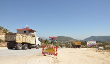ÇAMLIYAYLA MUHTARLARINDAN BAŞKAN SEÇER’E TEŞEKKÜR