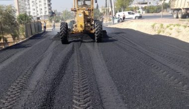 TOROSLAR’DA ASFALT ÇALIŞMALARI SÜRÜYOR