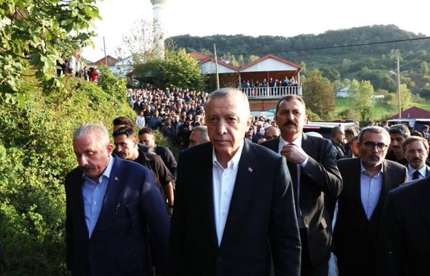 Erdoğan, maden kazasında hayatını kaybedenlerin cenaze törenlerine katıldı: “24 saati bile bulmadan 41 şehidimize hamdolsun ulaştık”