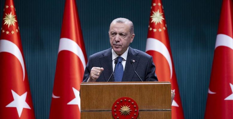 Cumhurbaşkanı Erdoğan açıkladı: Öğrencilere ulaşım desteği ve esnafa Halkbank’tan 60 ay vade ve yüzde 7.5 faizle kredi kampanyası