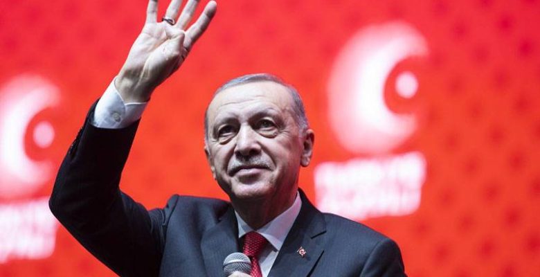 Erdoğan, ‘Türkiye Yüzyılı’ vizyon belgesini açıkladı: Aileyi sapkın akımlardan koruyacak yeni bir anayasa değişikliği teklifi hazırladık