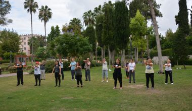 BÜYÜKŞEHİR’DEN, İLERİ YAŞ ALMIŞ YURTTAŞLARI DİNÇ TUTAN PROGRAM