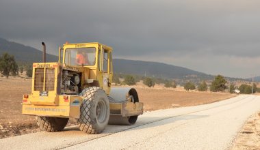 TARSUS’A BAĞLI KEŞLİ-SANLICA YOLU UZUN YILLAR SONRA ASFALTLANDI