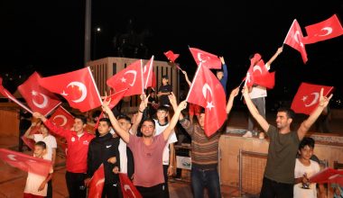 TOROSLAR’DA HER BAYRAM COŞKUYLA KUTLANIR!