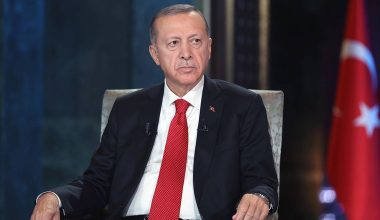 Erdoğan: CHP’li vekillerin süratle dokunulmazlıklarının kaldırılması gerekir