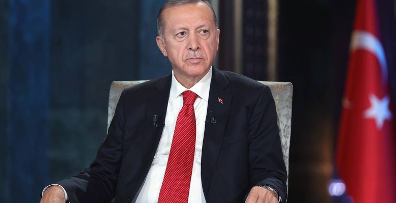 Erdoğan: CHP’li vekillerin süratle dokunulmazlıklarının kaldırılması gerekir