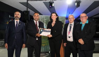 BAŞKAN YILMAZ, DÜNYA BOCCE KAFİLESİYLE BULUŞTU