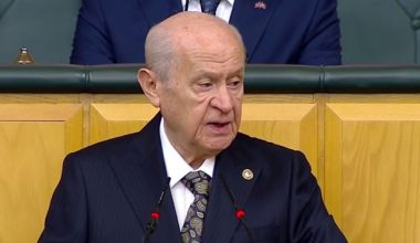 Bahçeli: “Ak Parti heyetinin mecliste grubu bulunan HDP ile görüşmesi gayet doğaldır.”