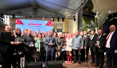ÖĞRETMENLER GÜNÜ ÇOŞKUSU FORUM MERSİN’DE!