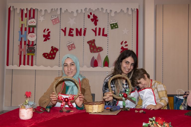 KADINLARA YÖNELİK ATÖLYELER DEVAM EDİYOR