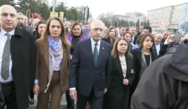 Kılıçdaroğlu, CHP yöneticileri ve milletvekilleri TBMM’den Adalet Bakanlığı’na yürüyor