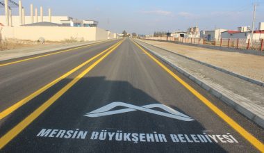 “OTOBANDA OLMAYAN YOLLAR ÇİLEK MAHALLESİ’NE YAPILDI”