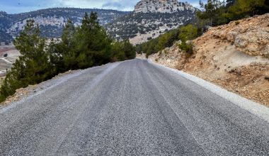 MERSİN BÜYÜKŞEHİR, ERDEMLİ’DE 15 KİLOMETRELİK BAĞLANTI YOLUNU 4 KİLOMETREYE DÜŞÜRDÜ
