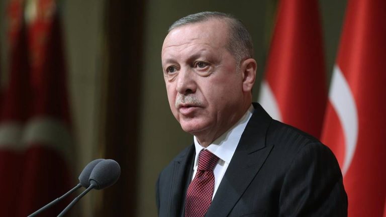 Cumhurbaşkanı Erdoğan, EYT için tarih verdi; ‘faizi daha da düşüreceğiz’ dedi