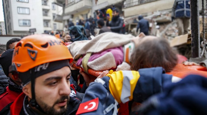 Aile ve Sosyal Hizmetler Bakanlığı’ndan deprem bölgelerindeki çocuklara ilişkin açıklama