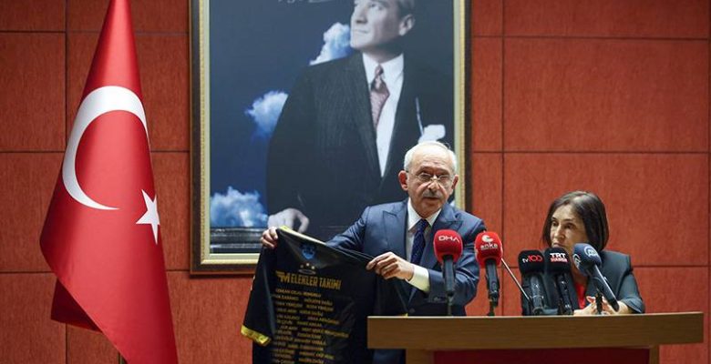 Kılıçdaroğlu KKTC dönüşü açıklama yaptı: Şampiyon Melekler’i, Sinan Ateş’i, Emine Şenyaşar’ı unutmayacağım, sevgili halkım sen de unutma