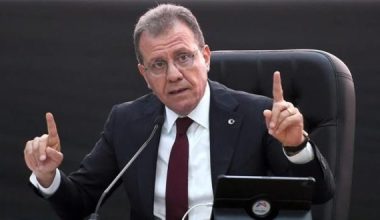 VAHAP SEÇER: “AKP HÜKÜMETİ MERSİN’İ YİNE GÖRMEDİ”