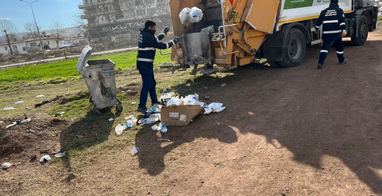 Yenişehir Belediyesi temizlik işleri ekipleri şimdi de Adıyaman’da