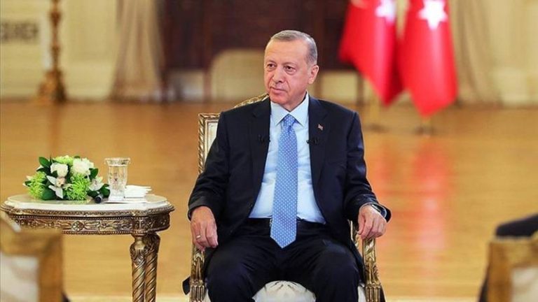 İletişim Başkanlığı: Cumhurbaşkanı Erdoğan’ın kalp krizi geçirdiği iddialar doğru değil