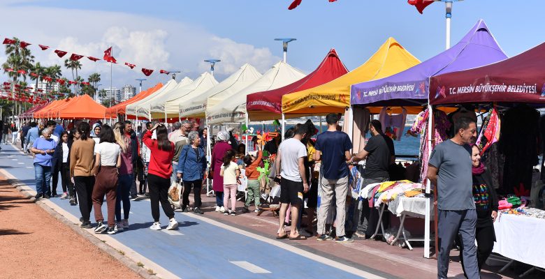 BÜYÜKŞEHİR’İN ‘DEPREM DAYANIŞMA PAZARI’ DEPREMZEDE ÜRETİCİLERİ AĞIRLIYOR