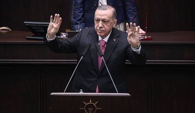 Erdoğan’dan gençlere: Siz bizim göz bebeğimizsiniz, umudumuzsunuz, size güveniyoruz