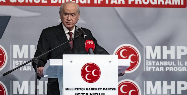 “Hesap adamıyım” diyen Bahçeli yine formül verdi: “Toplam milletvekili sayısı 98. 9+8 eşittir 17. Bugün 17 Mayıs”