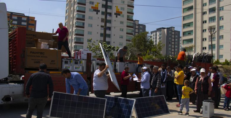 MERSİN BÜYÜKŞEHİR TOROSLARIN ZİRVESİNİ AYDINLATIYOR