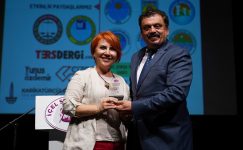 BÜYÜKŞEHİR BELEDİYESİ SANATIN VE SANATÇININ YANINDA OLMAYA DEVAM EDİYOR