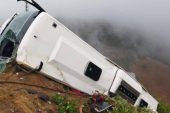 Mersin’de yolcu otobüsü, şarampole yuvarlandı: 1 ölü, 14 yaralı