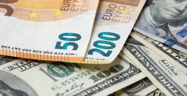 Dolar ve euroda tarihi zirve