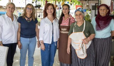 MERSİNDEN KADIN KOOPERATİFİ BAŞKANI MERAL SEÇER ÜRETİCİ KADINLARLA BİR ARAYA GELDİ
