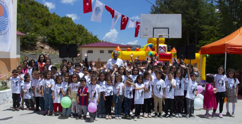 BÜYÜKŞEHİR, BAHAR ŞENLİKLERİNİ ÇOCUKLARIN AYAĞINA GÖTÜRÜYOR