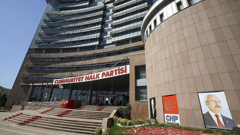 CHP’de değişim süreci başlıyor: MYK üyeleri topluca istifa edebilir